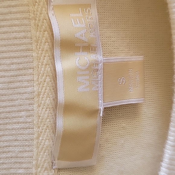 Michael Kors Cream Colored, Fuzzy, Oversized Top, Crew Neck, Long Sleeve, Small - Picture 2 of 7